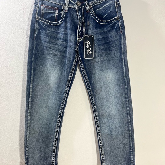 True Luck Men`s Jeans Straight Medium Wash S 30x30 NWT $60 Embroidered - Picture 2 of 8